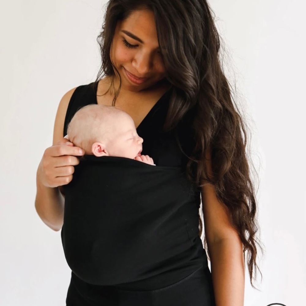 Lalabu baby wearing soothe shirt